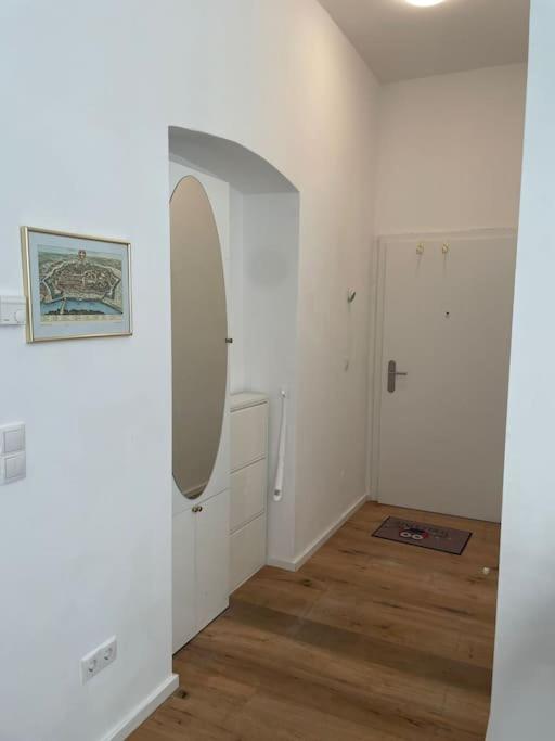 Stilvolle Wohnung Mit Terrasse/Garten Wiedeń Zewnętrze zdjęcie