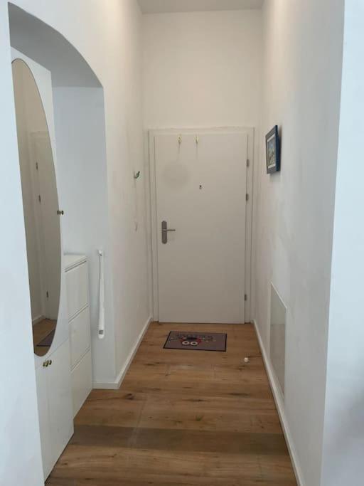 Stilvolle Wohnung Mit Terrasse/Garten Wiedeń Zewnętrze zdjęcie
