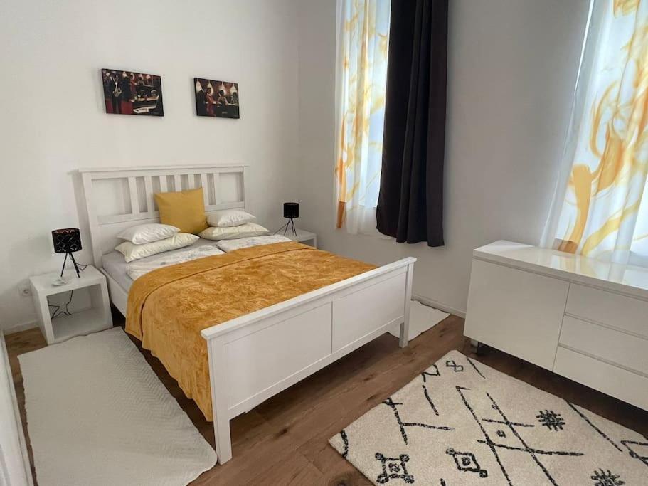 Stilvolle Wohnung Mit Terrasse/Garten Wiedeń Zewnętrze zdjęcie